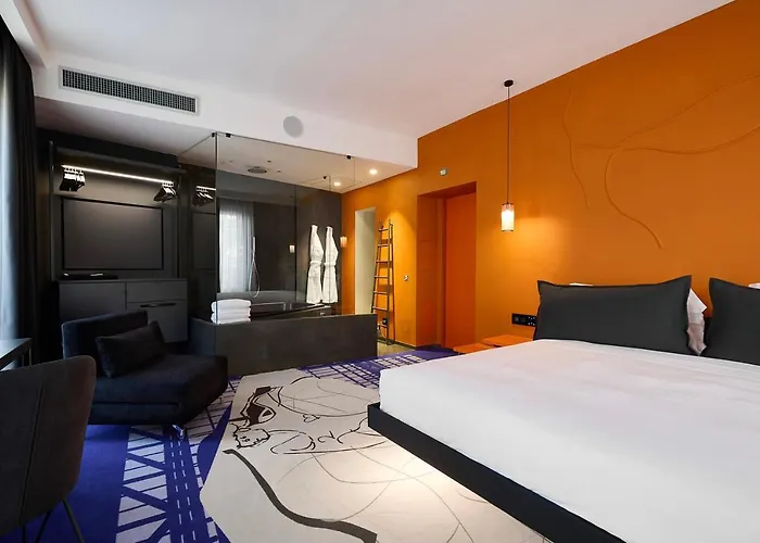 Mytale Creative Academy Hotel Rom